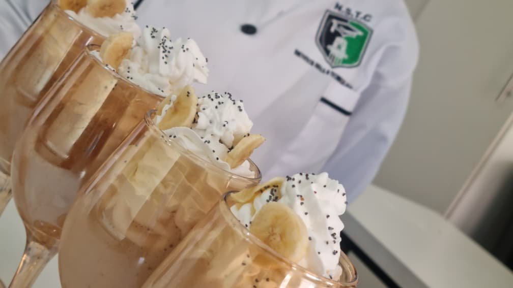 Hospitality dessert presentation